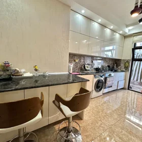 In Baku 85.0 m² apartment is for sale - Image 2