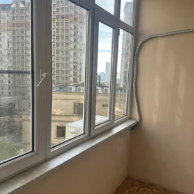 In Baku 65.0 m² apartment is for rent - Image 9