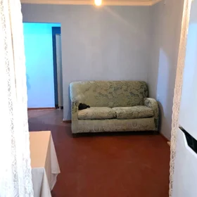 In Baku 70.0 m² apartment is for rent - Image 3
