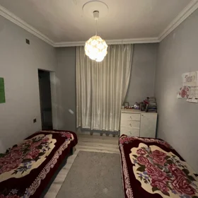 In Baku 100.0 m² house with 3.0 rooms is for rent - Image 6