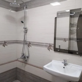 In Baku 100.0 m² apartment is for rent - Image 8