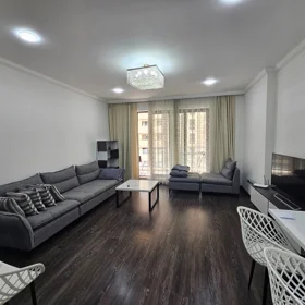 In Baku 145.0 m² apartment is for rent - Image 4
