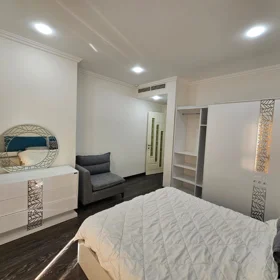 In Baku 145.0 m² apartment is for rent - Image 10