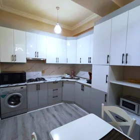 In Baku 91.0 m² apartment is for sale - Image 2