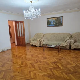 In Baku 60.0 m² apartment is for rent - Image 6
