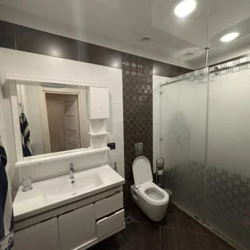 In Baku 190.0 m² apartment is for rent - Image 2