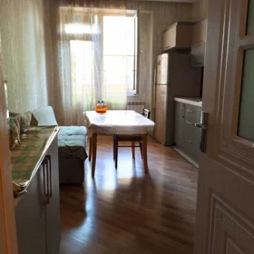 In Baku 105.0 m² apartment is for rent - Image 3