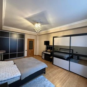 In Səbail rayonu 135.0 m² apartment is for sale - Image 8