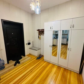 In Baku 70.0 m² apartment is for rent - Image 9