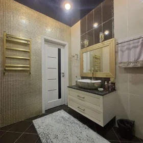 In Baku 80.0 m² apartment is for rent - Image 9