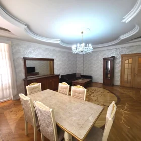 In Baku 167.0 m² apartment is for sale - Image 5