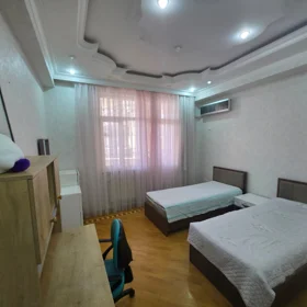 In Baku 167.0 m² apartment is for sale - Image 8