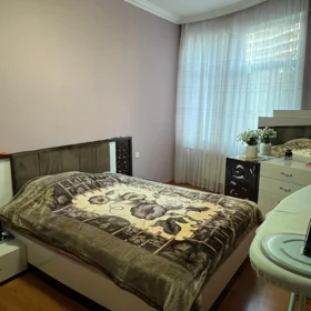 In Baku 107.0 m² apartment is for sale - Image 3