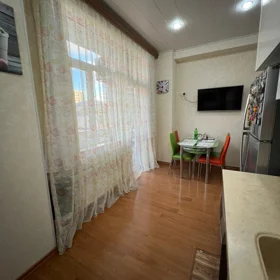 In Baku 107.0 m² apartment is for sale - Image 5