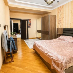 In Baku nan m² apartment is for sale - Image 5