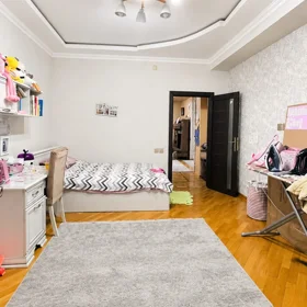 In Baku nan m² apartment is for sale - Image 6