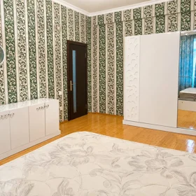 In Baku 99.0 m² apartment is for rent - Image 4