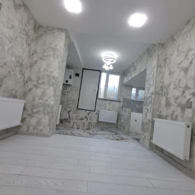 In Baku 62.0 m² house with 3.0 rooms is for sale - Image 3