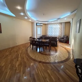 In Baku 132.0 m² apartment is for sale - Image 3