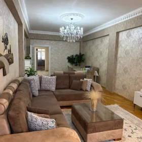 In Baku 115.0 m² apartment is for sale - Image 3