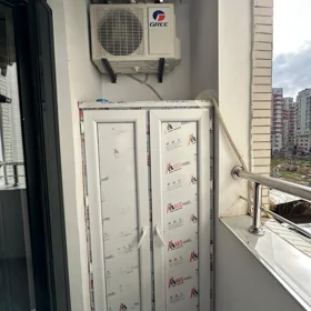 In Baku 100.0 m² apartment is for sale - Image 8