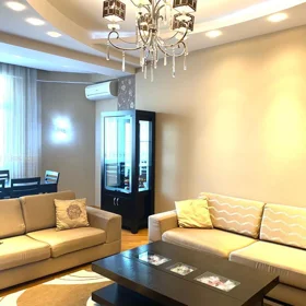 In Baku 160.0 m² apartment is for rent - Image 3
