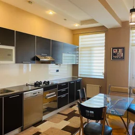 In Baku 160.0 m² apartment is for rent - Image 4
