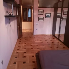 In Baku 100.0 m² apartment is for rent - Image 2
