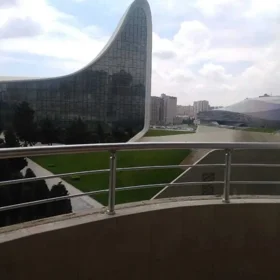 In Baku 100.0 m² apartment is for rent - Image 3