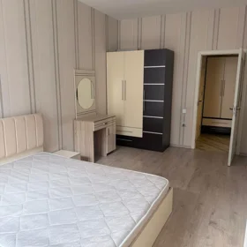 In Baku 70.0 m² apartment is for rent - Image 5