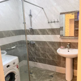 In Baku 70.0 m² apartment is for rent - Image 8