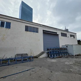 In Baku 1800.0 m² commercial is for rent - Image 2