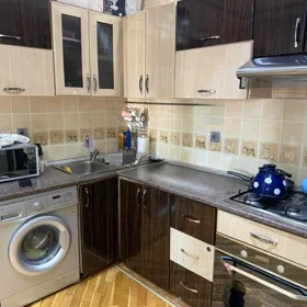 In Baku 100.0 m² apartment is for sale - Image 6