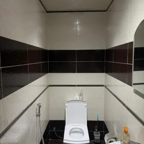 In Baku 100.0 m² apartment is for sale - Image 8