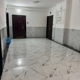 In Baku 92.0 m² apartment is for sale - Image 9