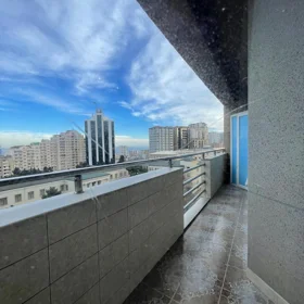 In Baku 186.0 m² apartment is for sale - Image 10