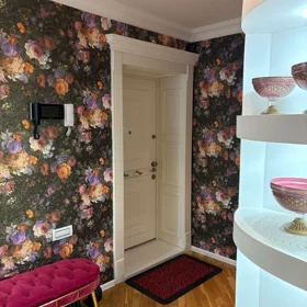 In Baku 180.0 m² apartment is for sale - Image 3