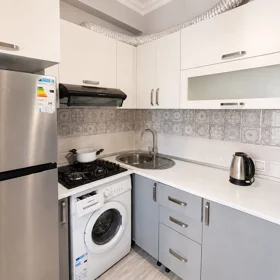 In Baku 45.0 m² apartment is for rent - Image 3