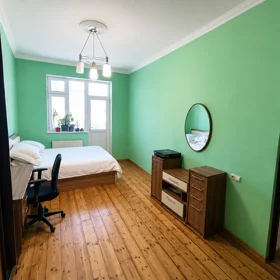 In Baku 132.0 m² apartment is for sale - Image 8