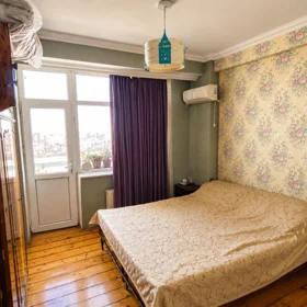 In Baku 132.0 m² apartment is for sale - Image 10