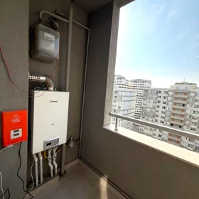 In Baku nan m² apartment is for sale - Image 8