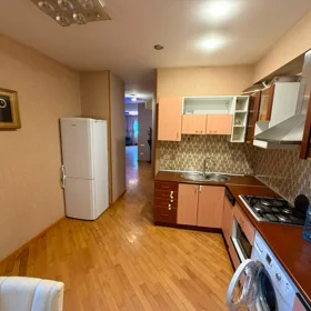 In Baku 96.0 m² apartment is for rent - Image 8
