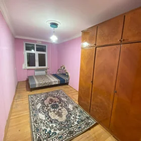 In Baku 65.0 m² apartment is for rent - Image 3