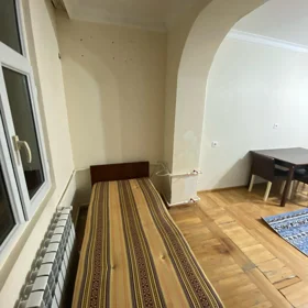 In Baku 65.0 m² apartment is for rent - Image 4