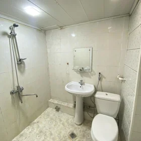 In Baku 65.0 m² apartment is for rent - Image 8