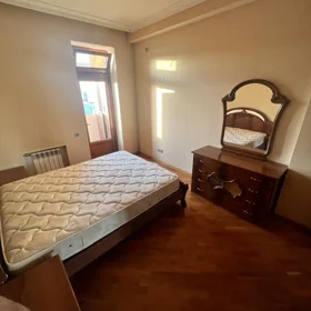 In Baku 65.0 m² apartment is for rent - Image 4