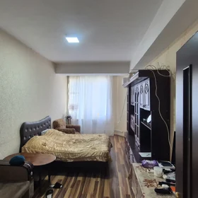 In Baku 70.0 m² apartment is for rent - Image 3