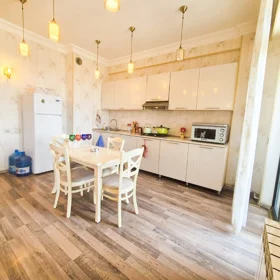 In Baku 90.0 m² apartment is for rent - Image 2