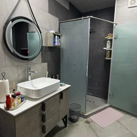 In Baku 107.0 m² apartment is for sale - Image 6