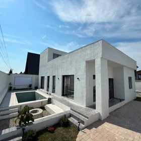 In nan 150.0 m² house with 5.0 rooms is for sale - Image 3